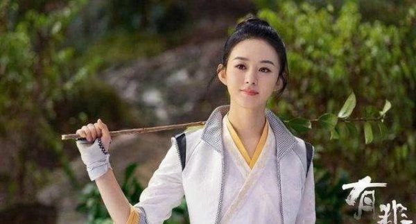  艺人|王一博蝉联V榜艺人新媒体指数五连冠，酷盖男孩就是这么受人喜欢