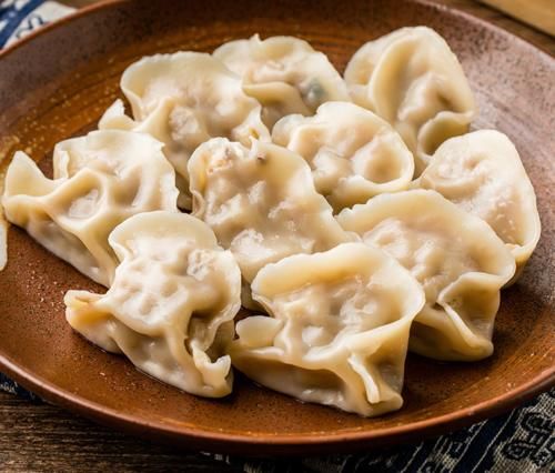  导致|拌肉饺子馅，这味料不要放！不少人习惯放，导致饺子不香，有怪味