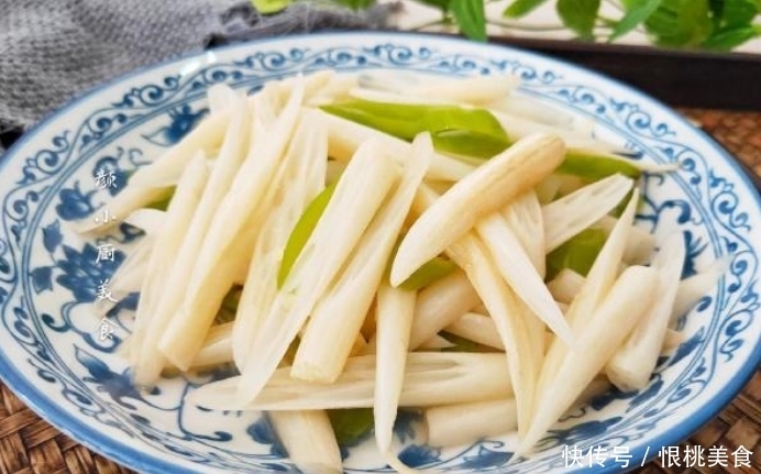  补血|天然的“阿胶”找到了，每天炒一盘，补铁补血，肌肤更细腻了！