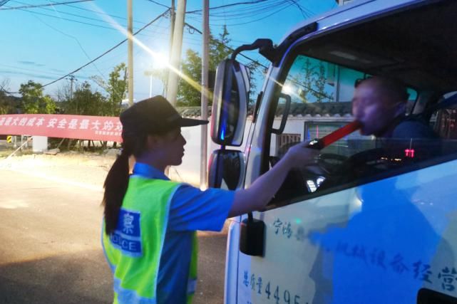  警力|这场“夏季风暴”，宁海警方出动了600多名警力！