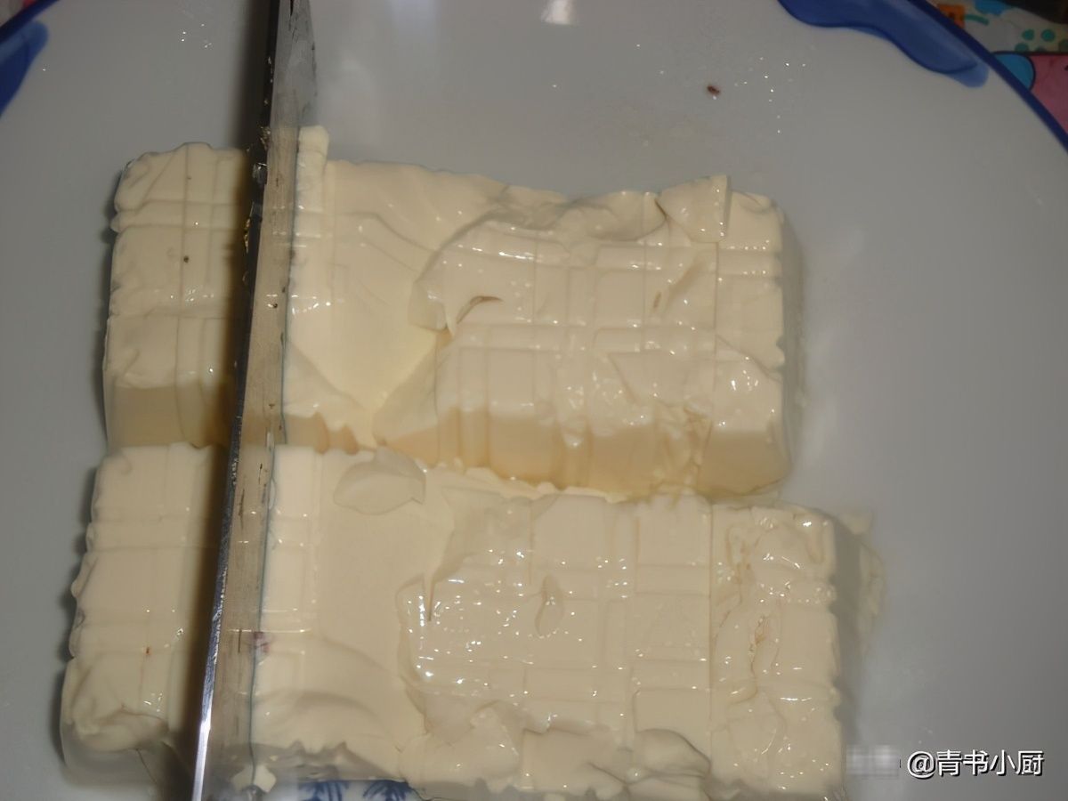  好吃|内酯豆腐这样做很好吃，赶紧试试吧