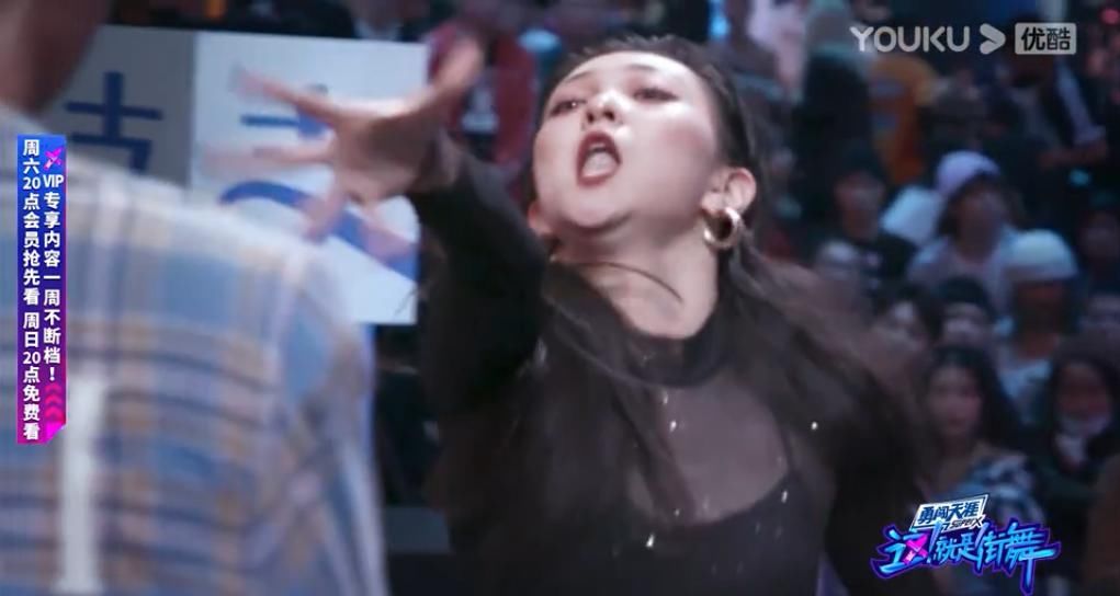  王一博|女孩子们挖空心思想吸引王一博，直男王一博是这么回应的