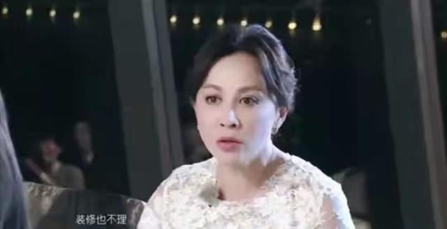  刘嘉玲|牵手曾华倩，辜负黎美娴，多年惦念张曼玉，梁朝伟为何选择刘嘉玲？