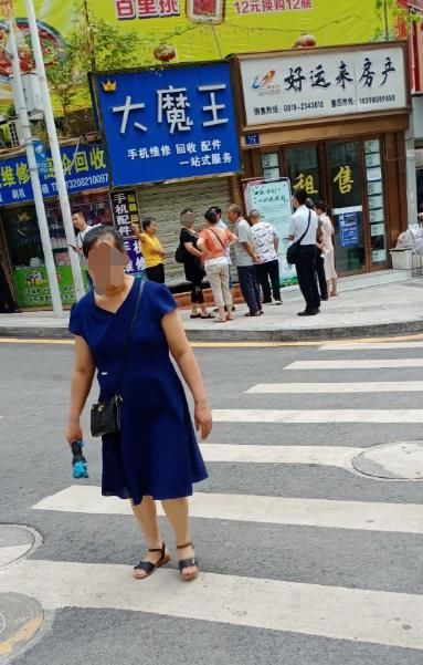 手机店|门都遭撬烂了!昨晚达城偷儿出没,好多门市遭起...