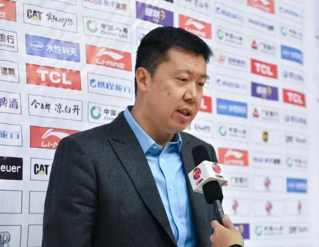  王治郅|他是王治郅最喜欢的球员，曾特意嘱咐阿联照顾他，如今又公开表扬