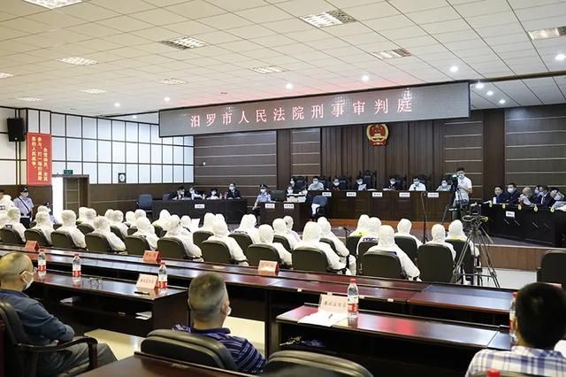 获刑|12人获刑，最高刑期20年！岳阳这个重大涉黑案判了