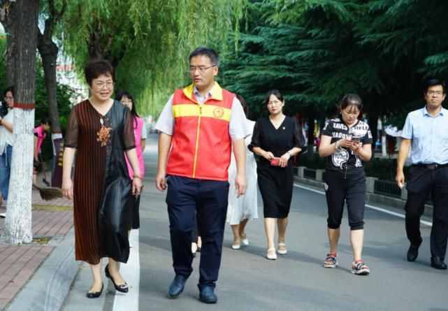  底色|【活动】城市清洁，擦亮新安文明“底色”