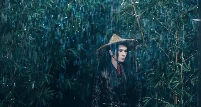  天真|辣目洋子，你以为被夸就稳赢？别天真了，还不是因为你长的“丑”