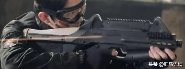  枪战|以家人之名：何炅称友情出演？谭松韵夸演技炸裂，玩梗张新成枪战