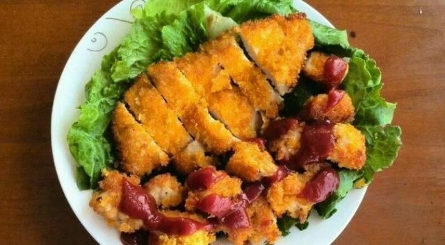  炸鸡|炸鸡排用“面粉”还是“淀粉”多加一步香酥美味，比外边好吃