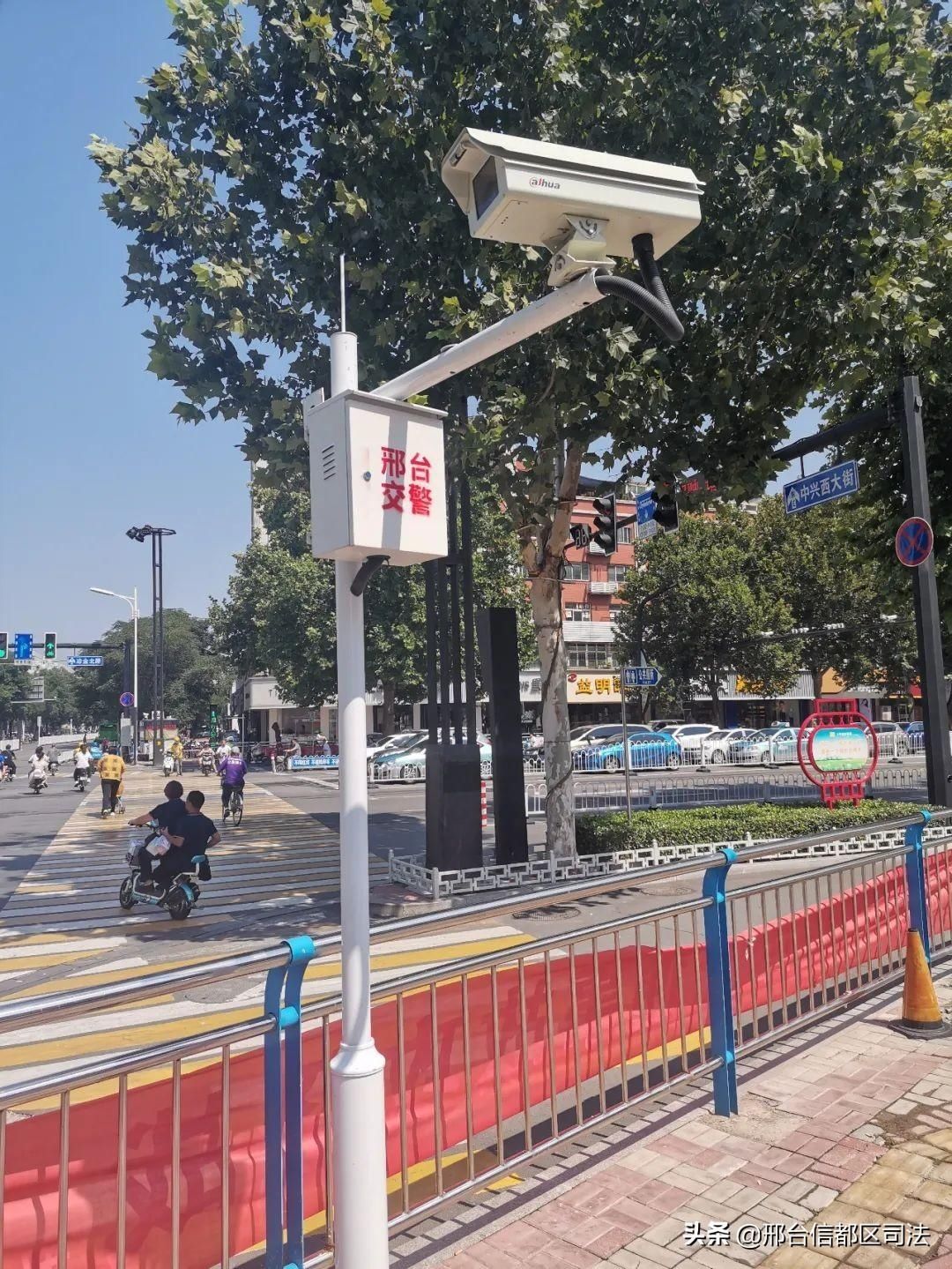 行人|专拍行人和非机动车！市区19个路口安装人行横道违法抓拍设备