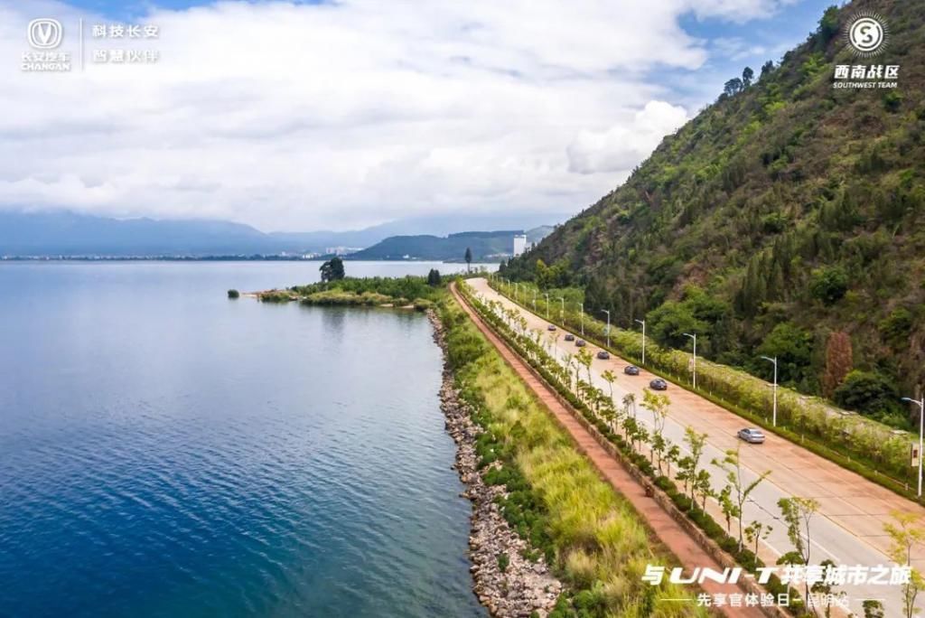 上头|爆款的实力 真的很上头 试驾长安UNI-T