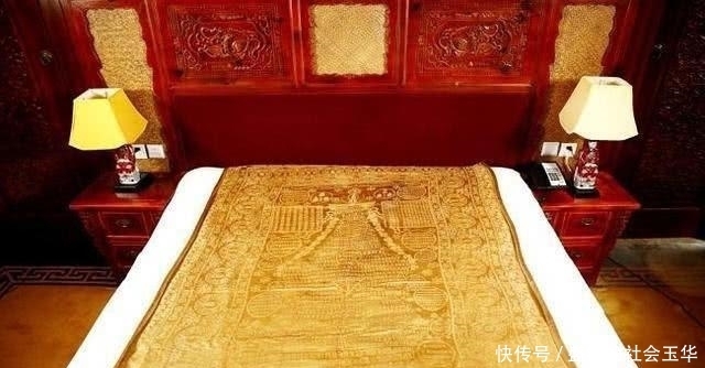 乾隆皇帝|两个捡漏“神话”: 一件价格翻了200多倍, 一件由9万涨到6000多万