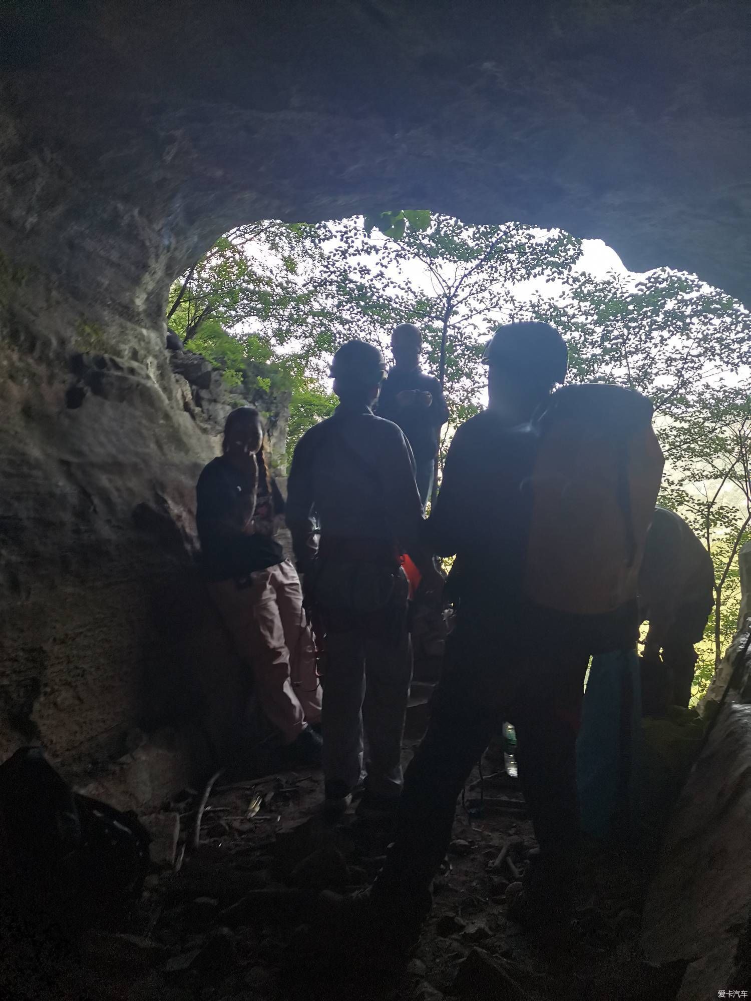  彩虹洞|【鹿卡带你去旅行】刺激的挑战自我