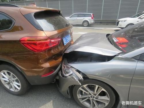 路过|开车路过摄像头时会被拍一下?现在知道为什么还不晚