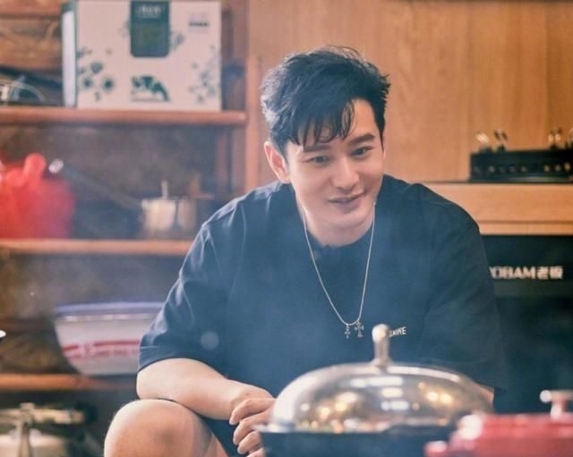 黄晓明|力证没离婚?黄晓明上节目主动提及老婆,自曝为杨颖找黄磊学做菜