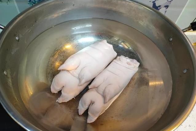 满满|入秋贴秋膘,试试这道菜,口感软糯、胶原蛋白满满,对皮肤好