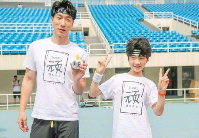  收视|“被迫停播”综艺节目，第2个就没播，这档却因收视太高被叫停！