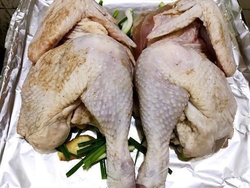  做法|鸡肉这么做，味道鲜美色泽金黄，做法简单还没有油烟，家人抢着吃