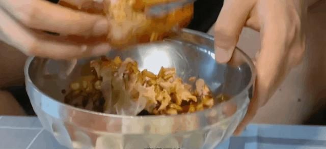 沉重|明日之后：价值300万金条，比喷气背包还贵重的神秘料理？