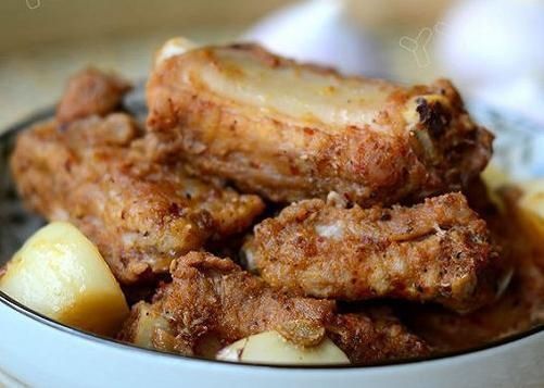  芹菜|美食推荐：家常溜肉片、紫金酱焗排骨、黑椒牛柳、芹菜炒香菇