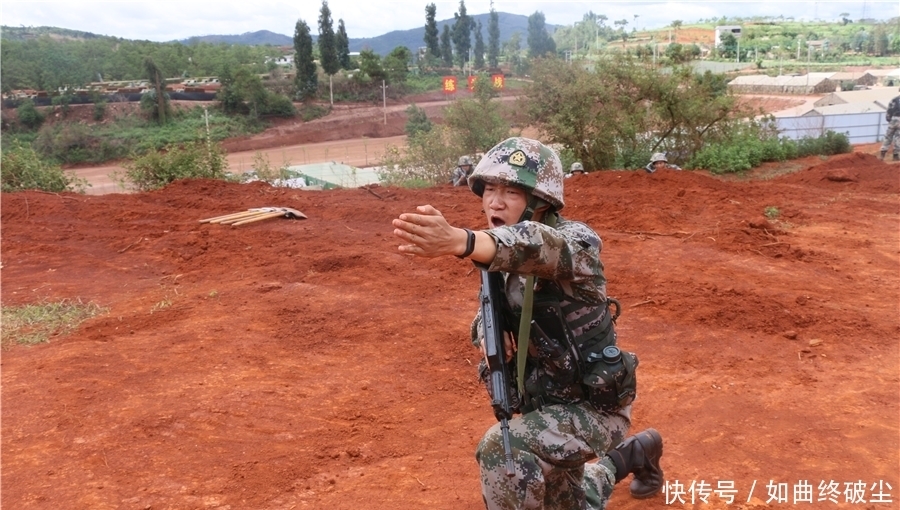 大图|「高清大图」驻训砺精兵 官兵勇争先