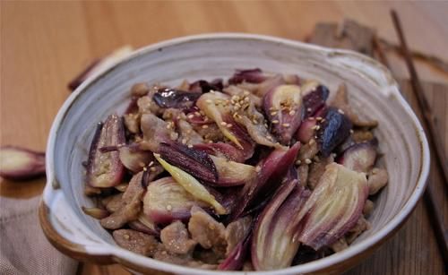 蔬菜|这野生蔬菜不打农药也没虫害,绿色健康、鲜嫩爽口,8月错过可就老了