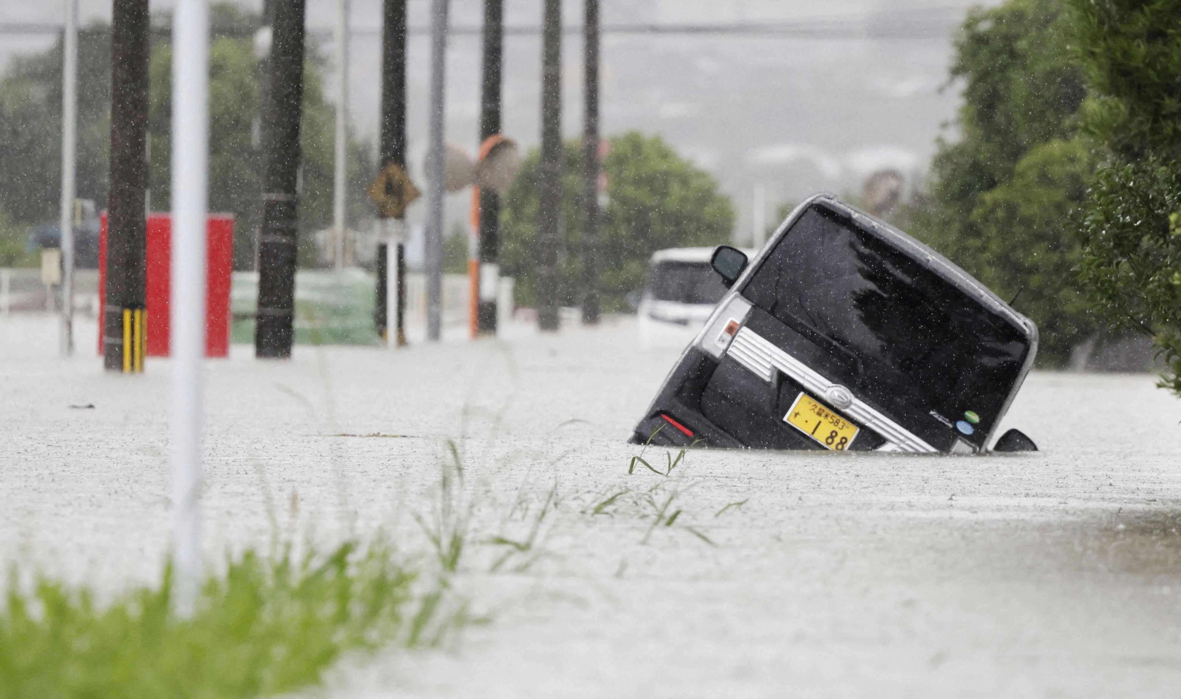 日本九州暴雨已致2人死亡多人失联