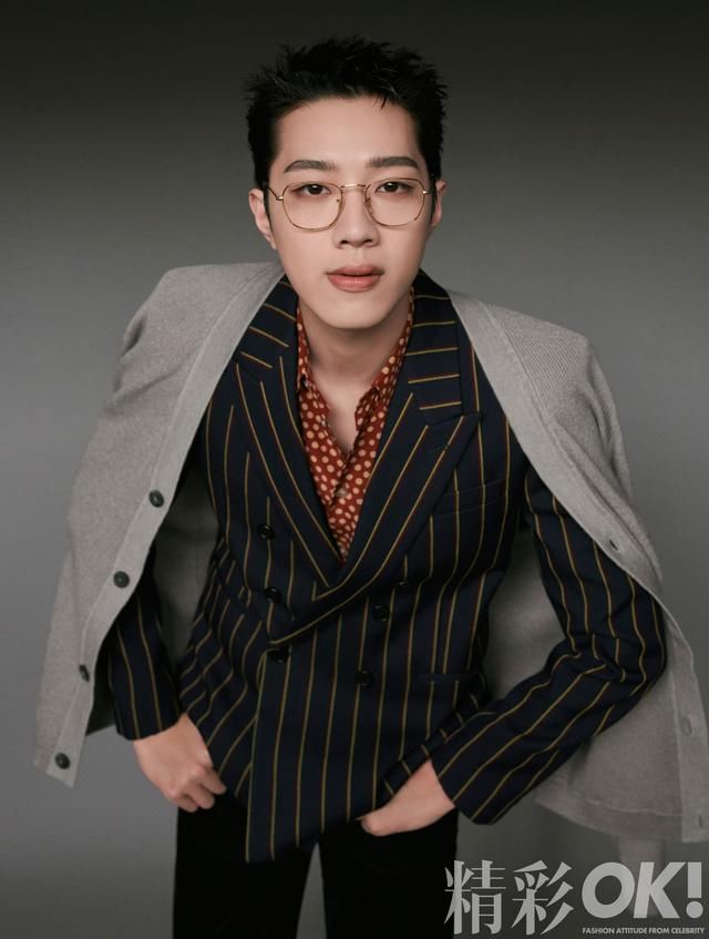  风格|赖冠霖最新杂志大片来袭，多种风格穿搭尽显别样魅力，时尚感爆棚