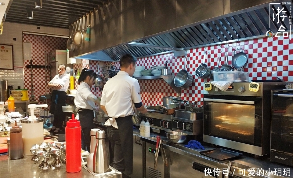 香肠|德国菜里只有香肠?这顿免费的肉食大餐,让我彻底改观