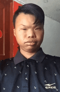 搞笑|搞笑GIF:左手防漏,是个严谨的人