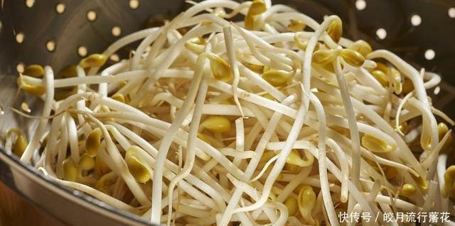 绿豆芽|炒绿豆芽,这2种材料不能少,脆嫩爽口又低脂,营养也不流失