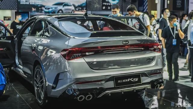  坦克|宝马4系看完只能说真香！WEY竟然发布了一台坦克？2020成都车展！