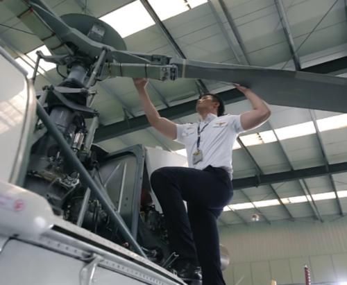 双重身份|《心动的信号3》男4登场“双重身份”是焦点,女3郑琴心纠结