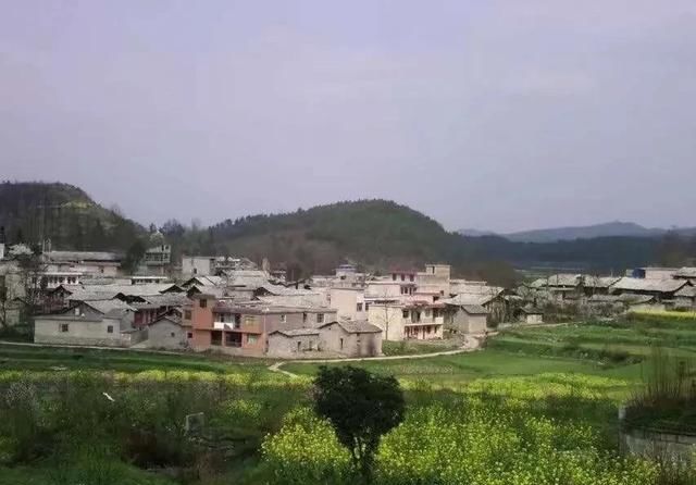  县城|侠客岛：县城还留得住年轻人吗？