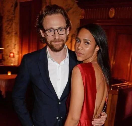  再续|荷兰弟恋情官宣？！全员脱单的漫威男神片单，让我们荧幕再续“罗曼史” | 周末影院