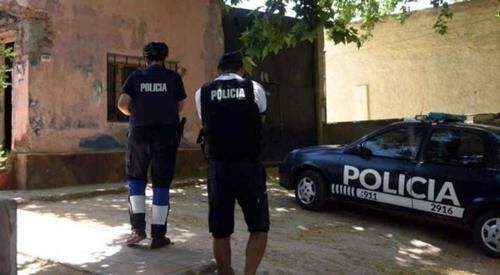 发现|9岁女孩在院子里玩耍,十分钟后竟吊死在畜栏,头上还蒙着塑料袋