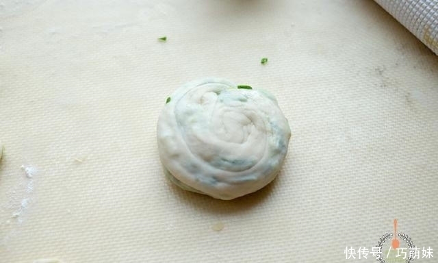 酥脆|葱花饼大人孩子都爱吃,层次分明,凉了也不硬,酥脆掉渣真过瘾!