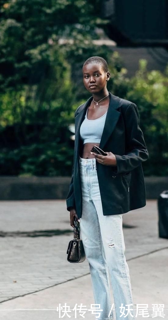 高腰|穿好一件Crop Top 其实可以很藏肉