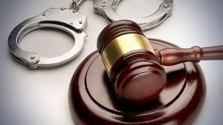 从中|女友和前妻打架，男子从中拉架被刺死