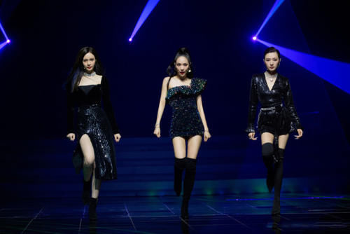  舞台上|《浪姐》复活名单确定，吴昕感谢粉丝，沈梦辰强势归来，许飞遗憾