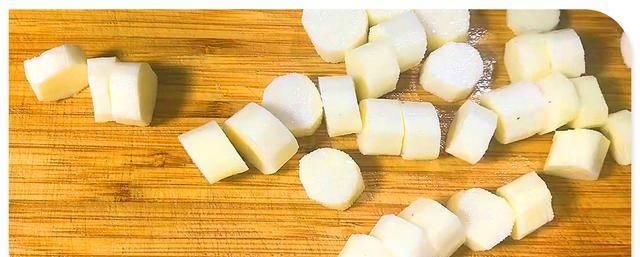  大厨|烙饼遇见山药，烙饼更香吃了，大厨怎么做？一学就会。