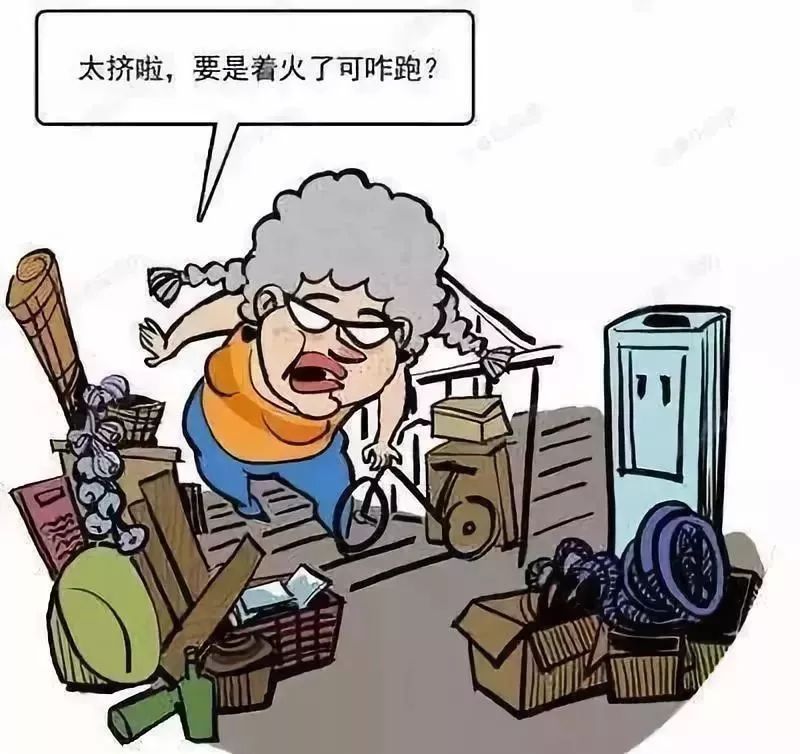 紧急|居民楼层着火,始兴消防紧急扑救