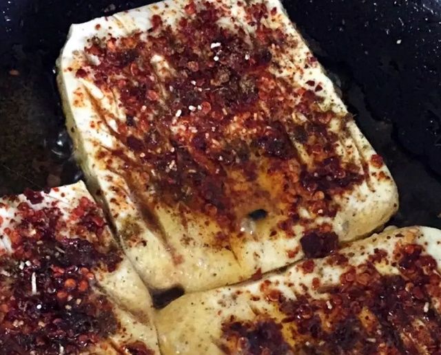 豆腐|不爱吃肉，试试它！大叔教你铁板鲜豆腐，香辣味美，比外面的好吃