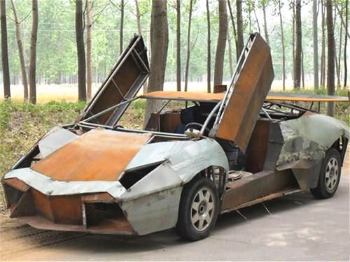 炫富|男子晒兰博基尼车钥匙炫富，却被网友一眼看穿：这是两元店买的吧？