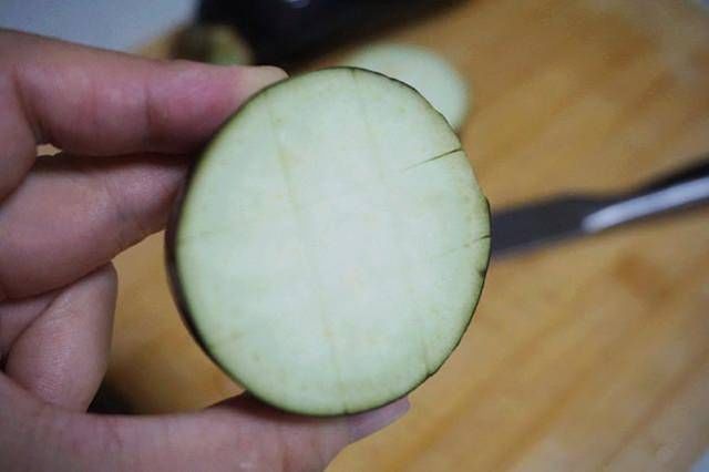  色泽|这是江浙名菜，不同凡响茄子墩做法，色泽亮口感鲜