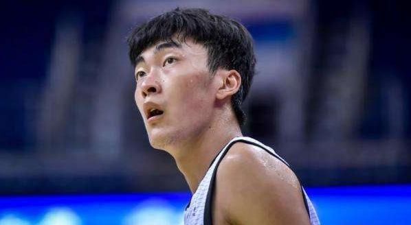  爆发|18分钟砍10+7！2.13米小周琦再次爆发 郭士强要早重用他该多好