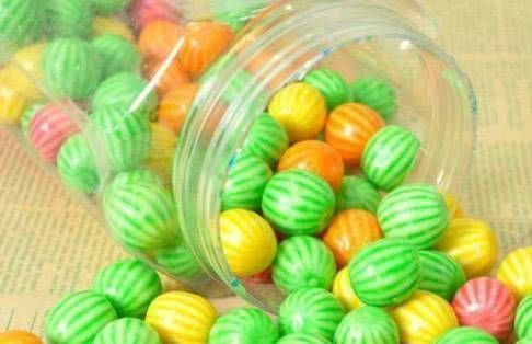 土豪|实拍只有90后才吃过的4种零食，图一已停产，全吃过的是土豪