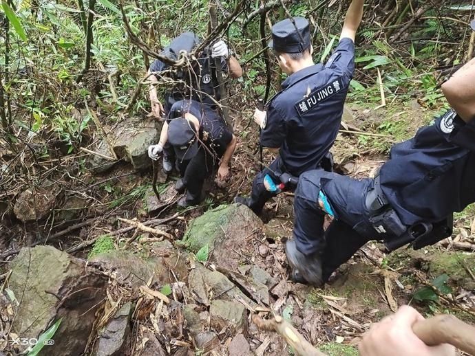 店老板娘|缉拿归案!三天四夜,上千人拉网搜山!