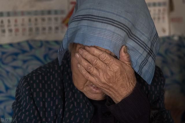 老人|三位老人的悲惨结局提醒大家：你年轻时有多蛮横，晚景就有多凄凉